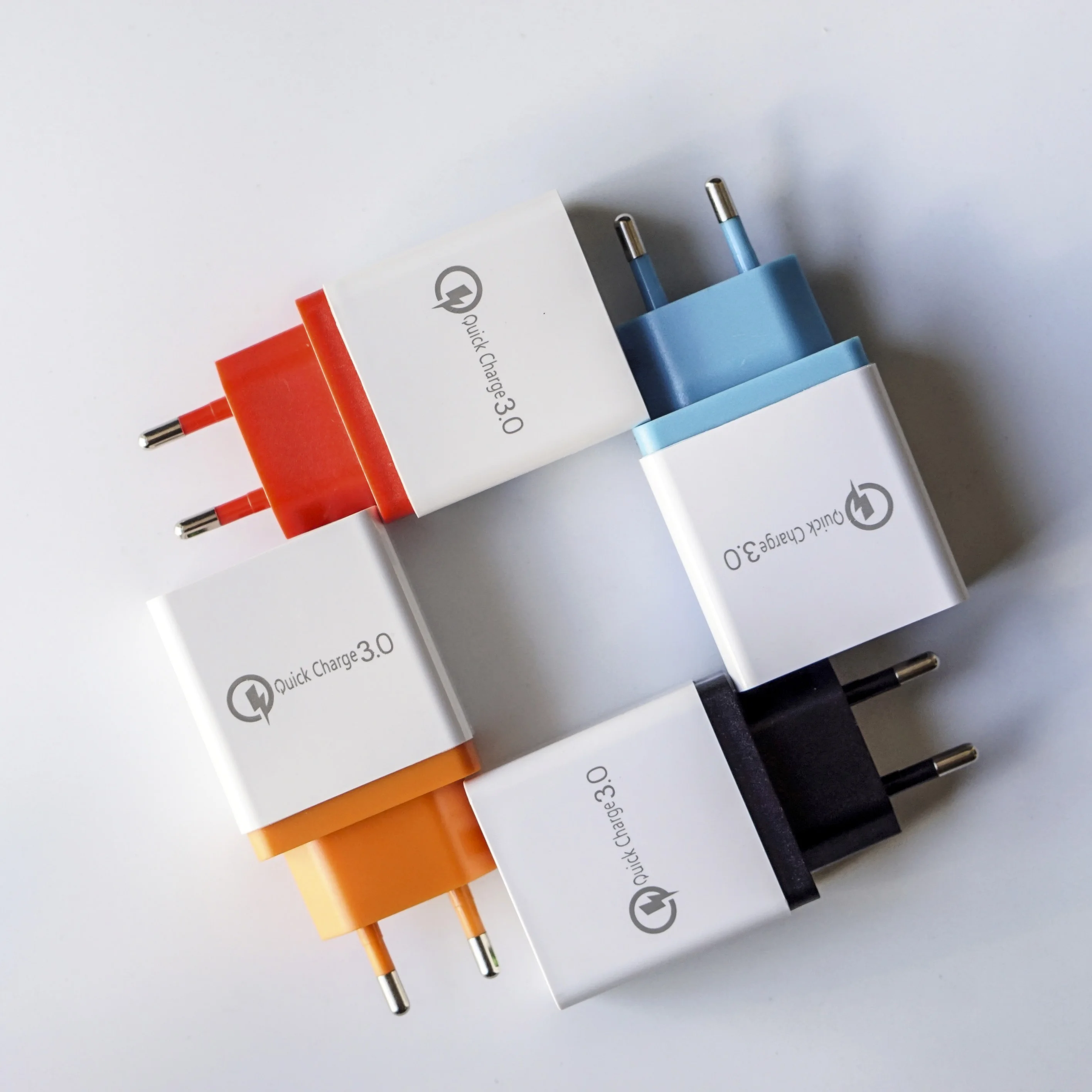 3 порта USB зарядное устройство для мобильного телефона Быстрая зарядка QC 3,0 Быстрая зарядка настенное зарядное устройство ЕС штекер Адаптер для iPhone Xs 11 Pro max Xr