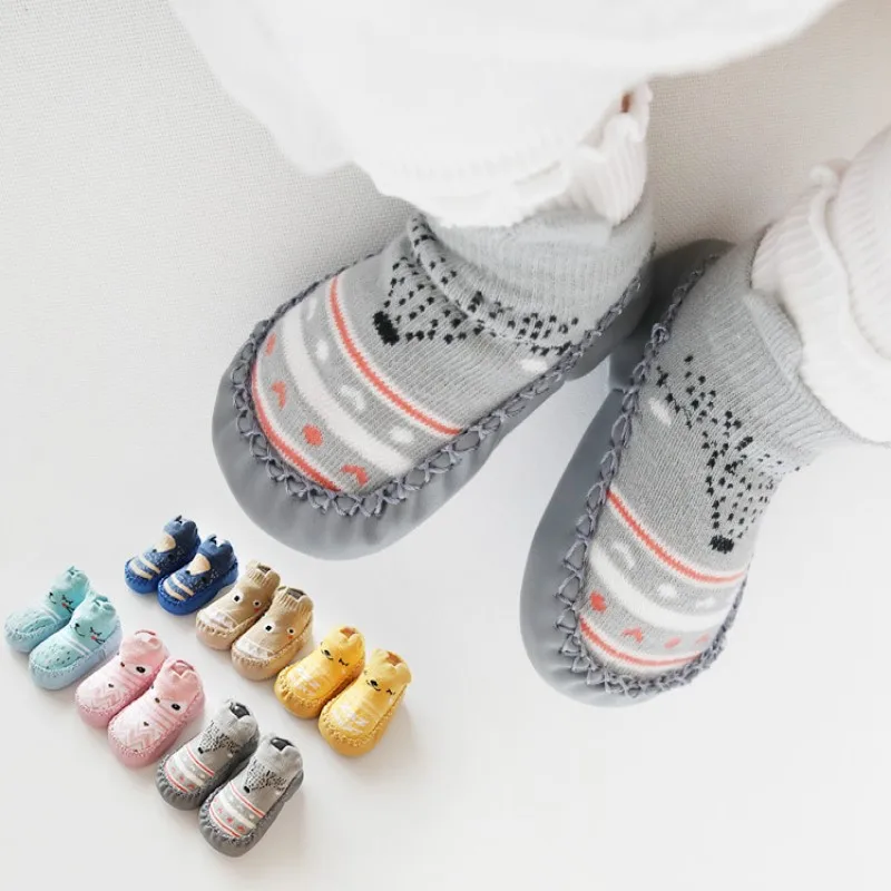 Nouveau Printemps Babe Chaussettes Enfants Infantile Dessin Anime Chaussettes bébе Cadeau Enfants Intérieur Plancher Chaussettes