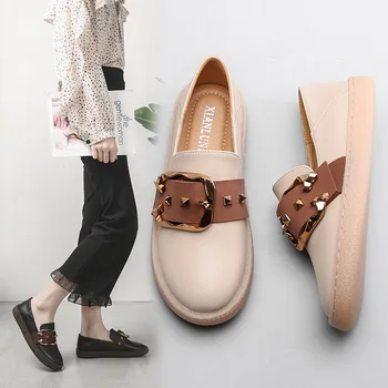

2019 autumn new fashion simple color matching flat shoes women soft and comfortable metal decorative casual shoes