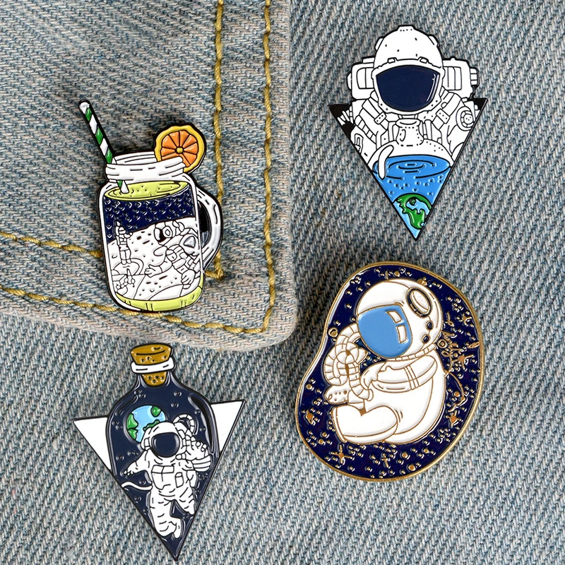 

Space travel Enamel Pin Astronauts Special Edition Brooches Bag Clothes Lapel Pin Cosmic Space Badge for kids Jewelry Gift