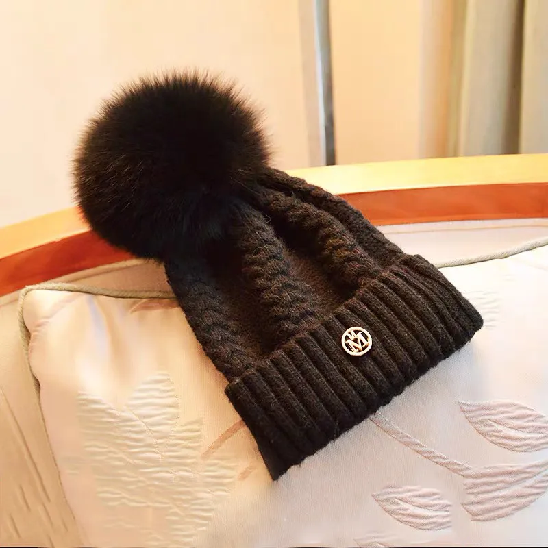 Winter Women's Natural Fox Fur Pom Pom 