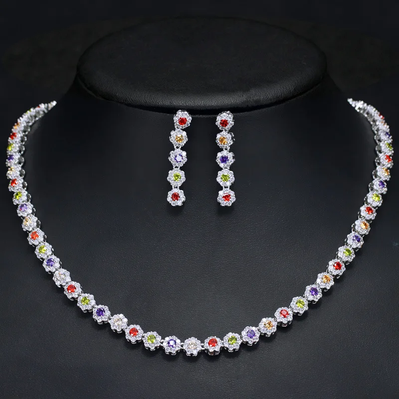 

Комплект из колье, серёг и кольца, с фианитом