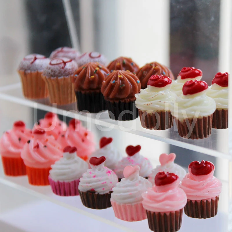 4pcs/lot 1/6 Scale Miniature Dollhouse Cupcake Mini Cake Food for barbies Kitchen Toy Accessories