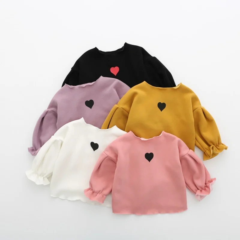 Осенняя детская одежда для девочек, хлопковая футболка с длинными рукавами 5 видов Повседневное однотонные Цвет удобные рюшами с узором в виде сердца, новая модная футболка