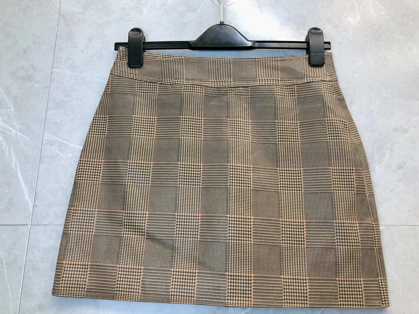 Новая женская модная сексуальная клетчатая юбка средней длины 1014