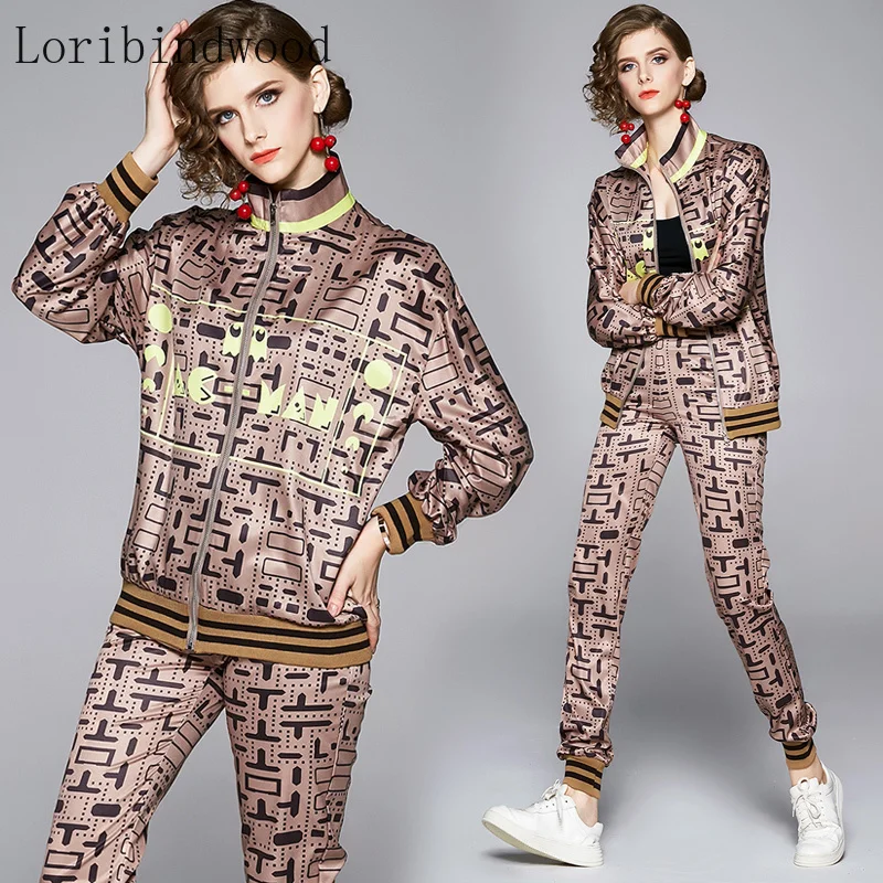 Футболка с буквенным принтом кофейно коричневого цвета круглым вырезом и