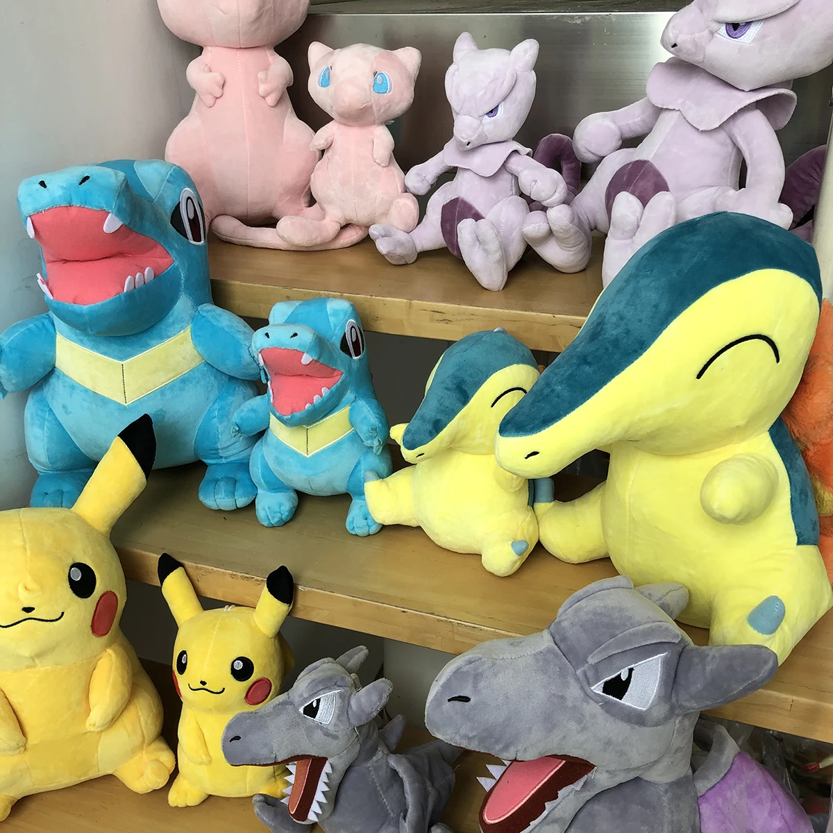 Peluche Pokemon Pikachu, grande taille, carapuce, carapuce, salamèche,  bulbizarre, Eevee, ronlax, Mewtwo, jouet créatif, cadeau de noël -  AliExpress