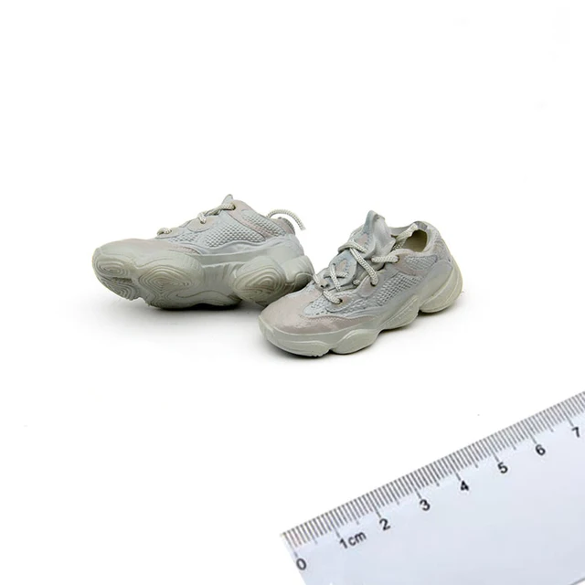 Mini Sneakers Keychain Gift Box 3D Shoes Model Bags Backpacks Decorative Ornaments Car Door Key Chain Surprise Gift For Lover No perforation D