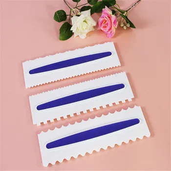

3pcs Purple Pastry Icing Comb Set Plastic Fondant Spatulas Gift Scraper Baking Decorating Tool Gift Kitchen Bakeware Tool