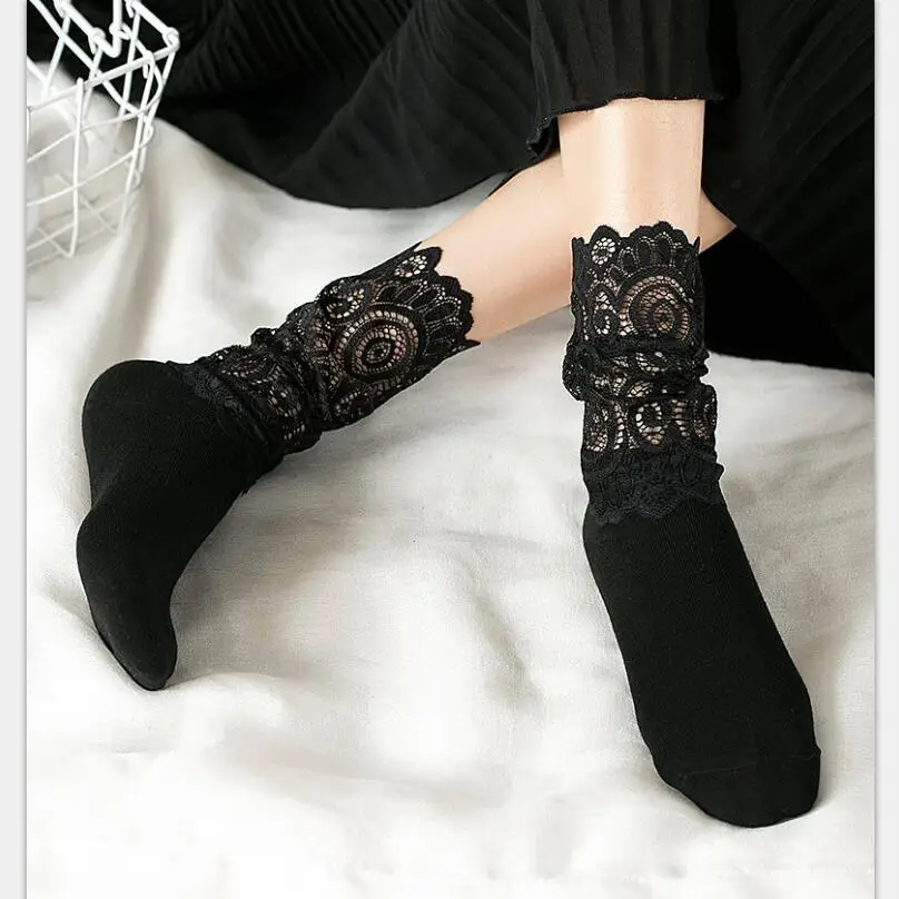 

Women Solid Lace Cotton Sock Girls Sport Ankle Sock Fashion Spring Summer Black Lace Cuff White Color Socks 3 pairs/lot