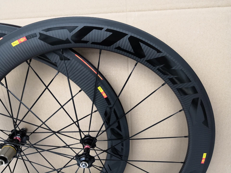 3K саржевое переплетение дорожного велосипеда Углеродные колеса клинчер 60 мм