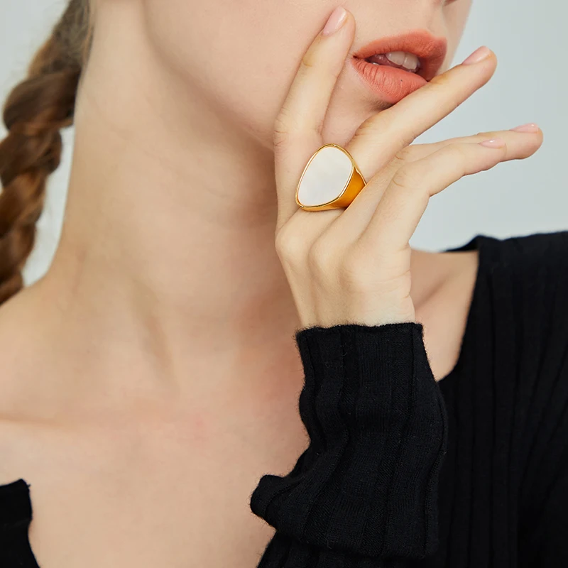 Женские массивные кольца с титановым гео-ракушкой подиумная бижутерия из