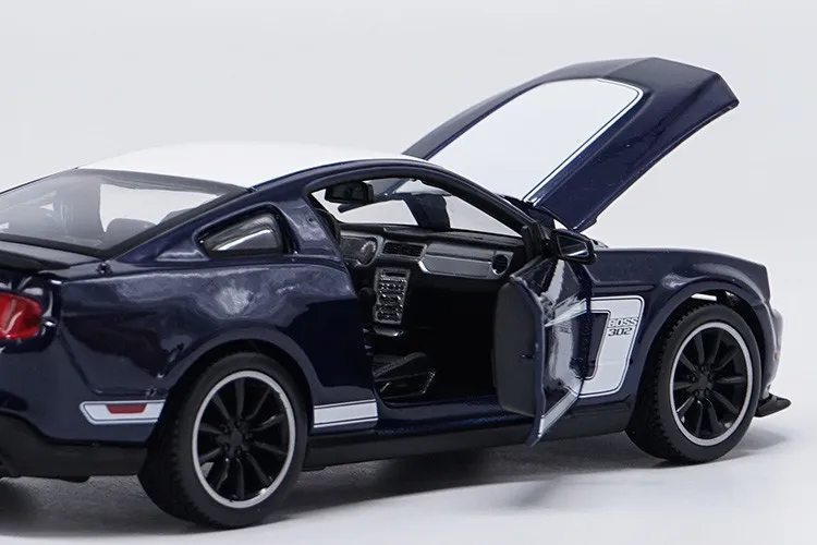 Изысканная серия 1:24 Ford BOSS 302 модель сплава, моделирование литья под давлением Расширенная коллекция и Подарочное украшение
