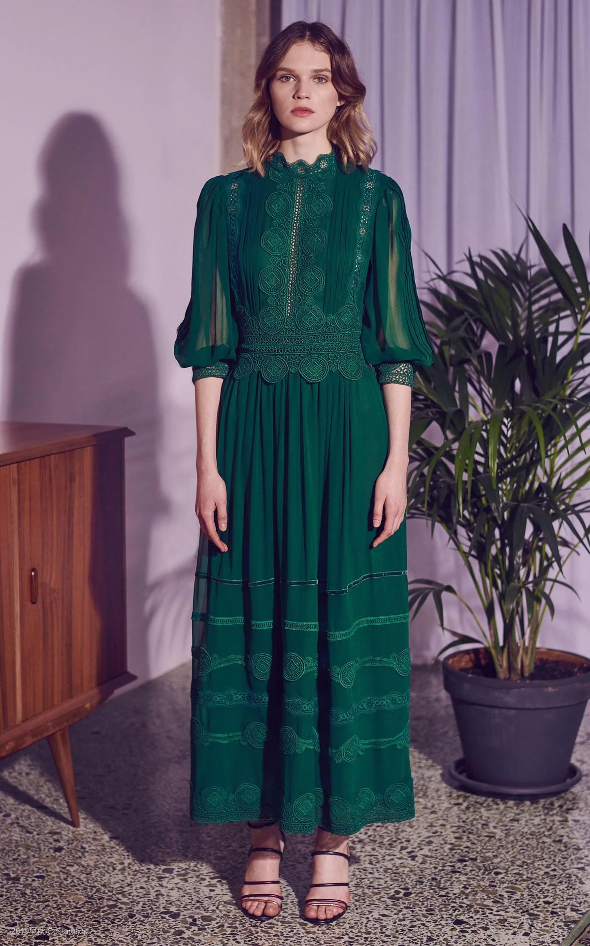 

2019 Autumn New Arrival Elegant Vintage Mid-long Sleeve Dress Two Color Green & White Free Shipping Worldwide