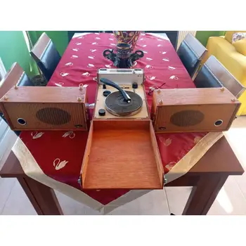 

Antique Fontain Japan pickup, radio