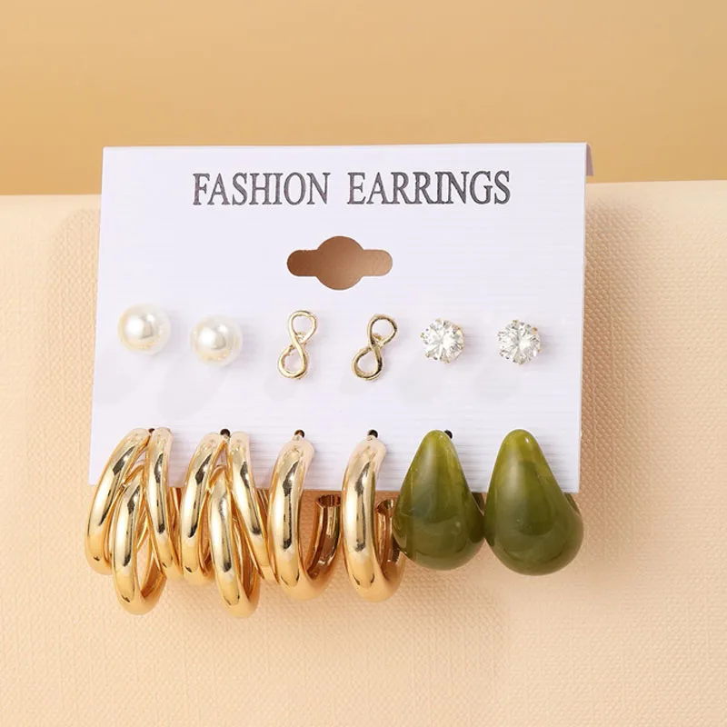 Fashion Mixed Resin Pearl Hoop Earrings Set 2024 New Style for Women Minimalist Flower Heart Butterfly Cross Geometric Earrings