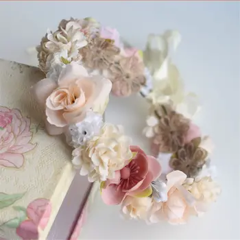 

Beach Holiday Hawaii Wreath Bride Headdress Wreath Mori Women's Simulation Flower Headband Photo Decorative Wreath