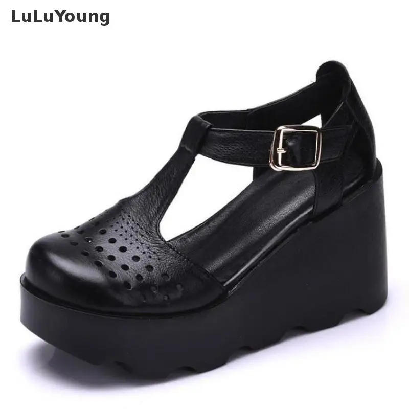 Женские летние сандалии на танкетке/платформе/высоком каблуке с заклепками