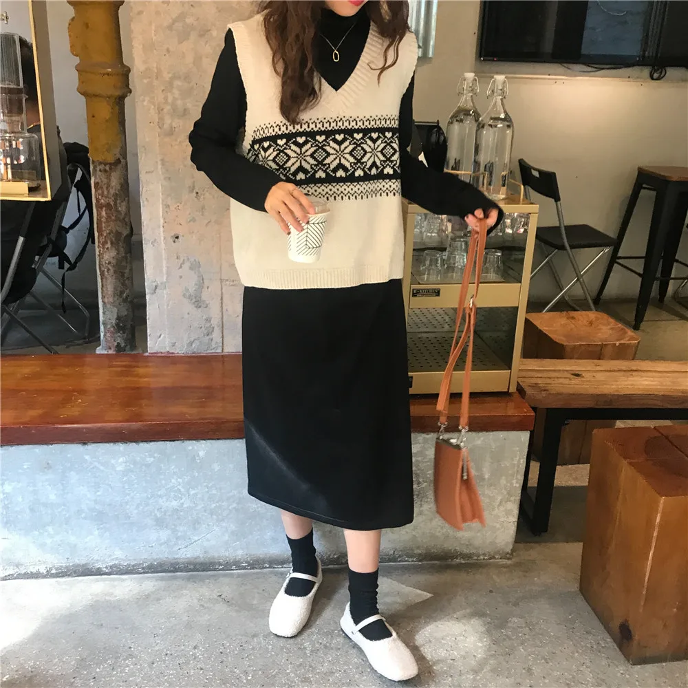 Women Sleeveless Pullover Fall Korean Style Vintage Geometric V Neck Knitted Sweater Vest Black Beige Knitwear T422