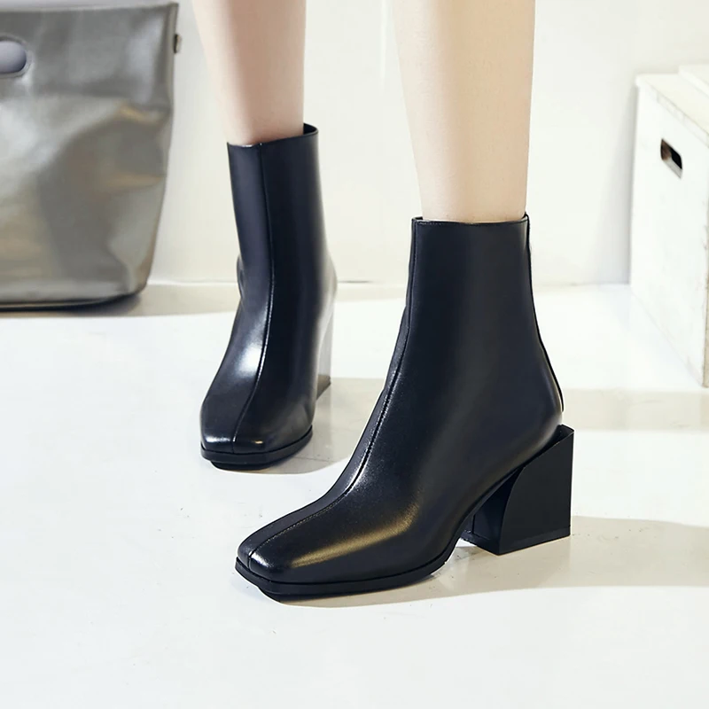 EGONERY/Женская обувь; Новинка; натуральная кожа; высокое качество; высокий квадратный каблук; молния; квадратный носок; модные черно-белые ботильоны