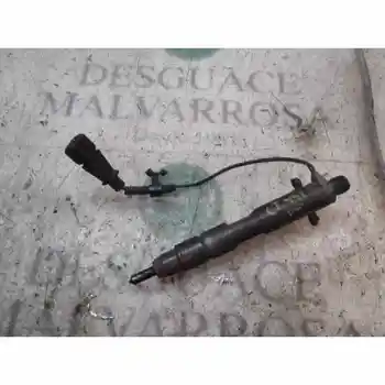 

INJECTOR SEAT LEON (1M1) Sign 0432193593 038130202B 2 PINS [14849174]