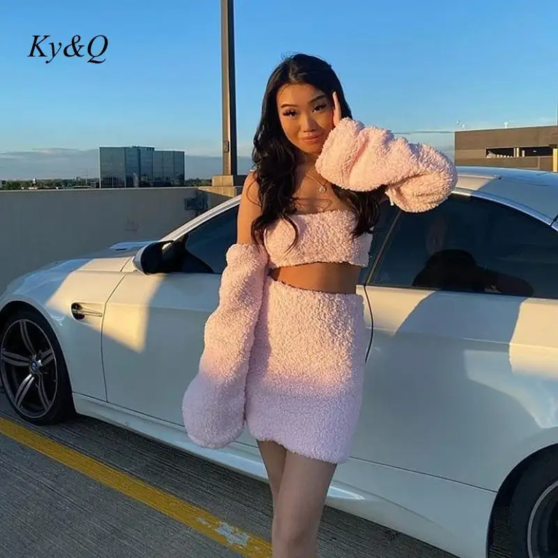 2021 Autumn Winter Women Strapless Slash Neck Set Plush Fluffy Bag Hip Sexy 2 Piece Crop Top High Waist Slim Short Skirt Suit |