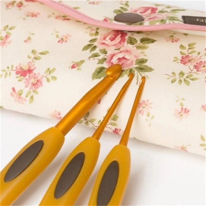 High Quality Japan Clover Brand Crochet Hook Aluminum Amour Knitting  Needles Original authentic Imported from Japan 0.5mm-6mm