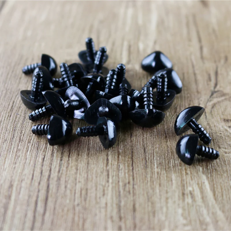 10Pcs/Lot 8/9/11/15mm Plastic Mini Black Safety Triangle Nose for Doll for Teddy Dog Stuffed Animals Plush Toy Dolls Noses Eyes 4 10Pcs/Lot 8/9/11/15mm Plastic Mini Black Safety Triangle Nose for Doll for Teddy Dog Stuffed Animals Plush Toy Dolls Noses Eyes 4