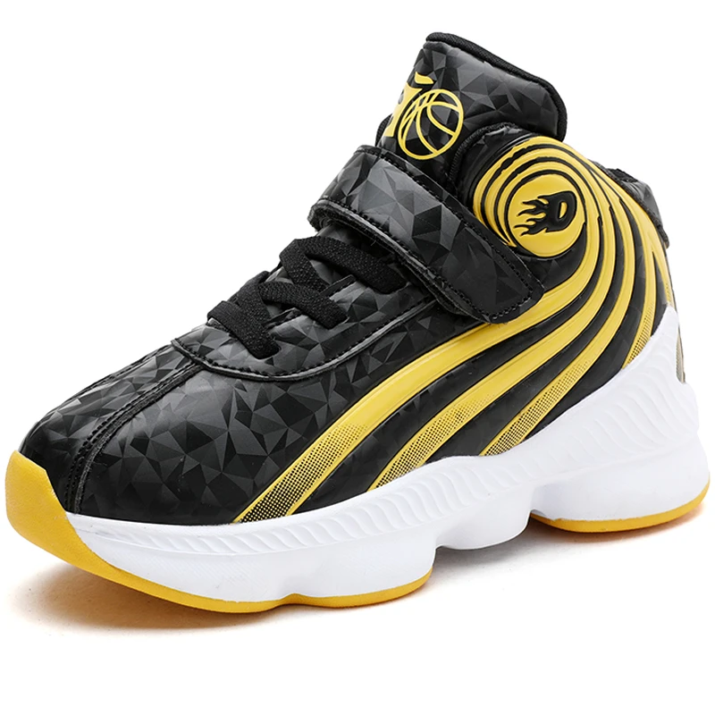 boys green basketball shoes