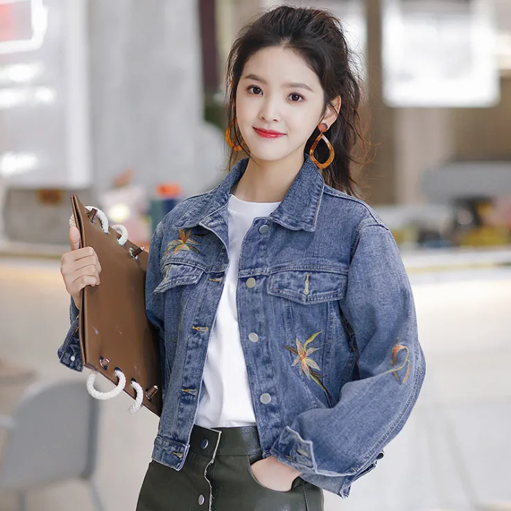 2019New Denim Jacket Light Blue Bomber Short Jeans Jacket Casual Ripped Denim Outwear Slim Long Sleeve Jeans Jack Coat