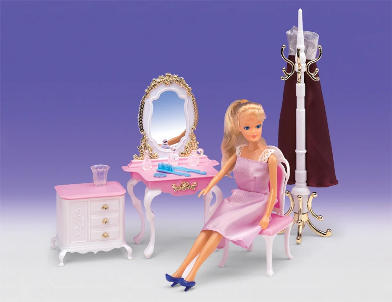 not include the doll