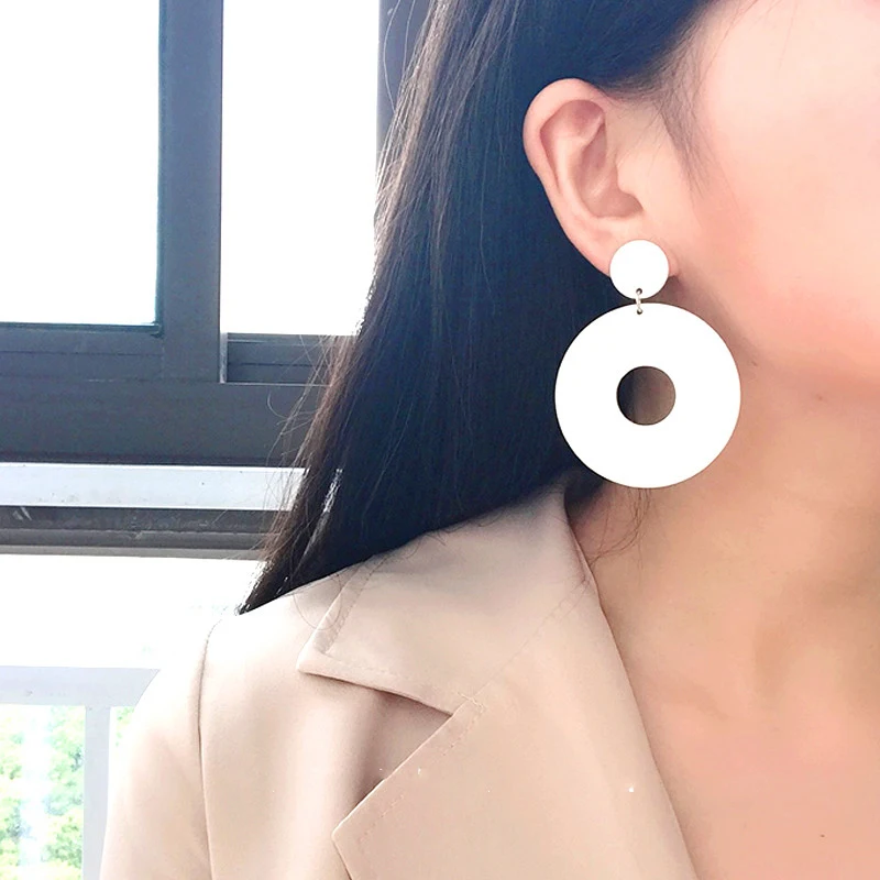 

XIYANIKE Hot Selling Korean Style White Double Circle Big Drop Earrings For Women Girl Exaggerate Statement Geometric Jewelry