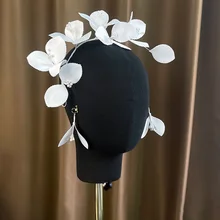 Boucles d'oreilles à fleurs blanches coréennes, serre-tête de mariée féerique, accessoires pour cheveux de mariage