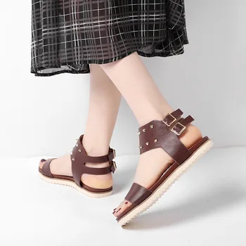 

New 2020 Women Sandals Soft Leather Wedges Shoes Women Flat Heels Sandals Summer Beach Sandals Studded Roman Sandals Femal Gift