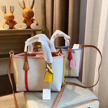 

Fashionable and retro canvas fashion brand women's big brand star large capacity shopping Cosmetic Bag Party Bag