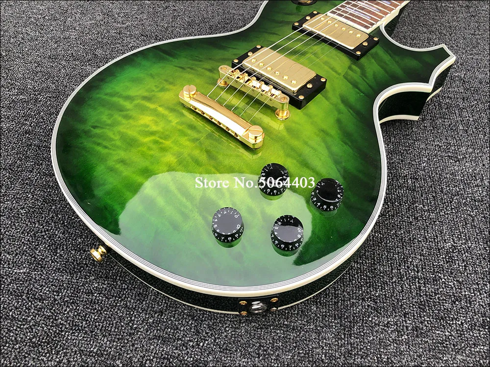 High quality new electric guitar, blue paint, flocculent maple veneer, peach blossom core wood. Free mail