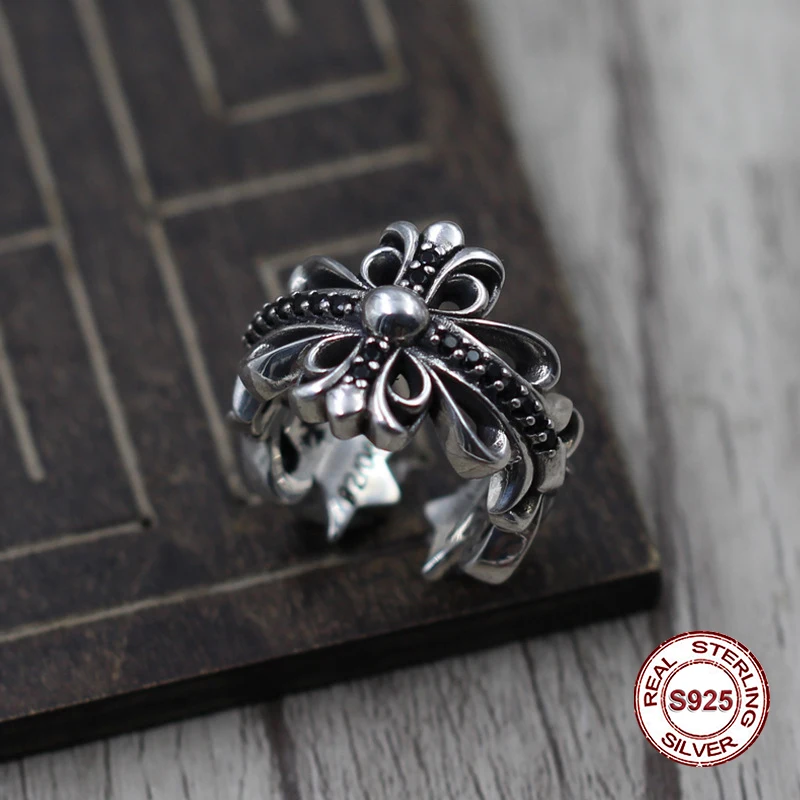 

S925 pure silver men's ring personality Do old restoring ancient ways The punk style The Crusades are set with the zircon ring