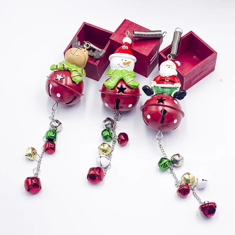 

Iron Christmas Bell Pendant Cartoon Santa Snowman Deer Bells Hanging String Christmas Tree Decoration Window Display Decors Gift