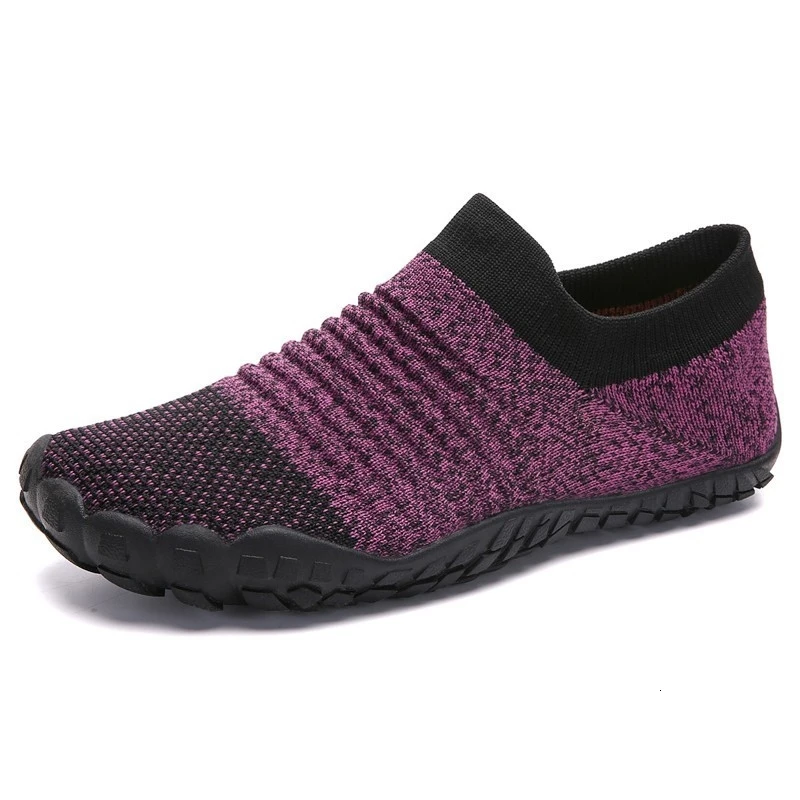 Черные быстросохнущие туфли для плавания женская обувь с пятью пальцами летняя Нескользящая водонепроницаемая обувь пляжная обувь для плавания и серфинга Большие размеры - Цвет: fashion purple shoes