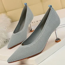 navy blue heels canada