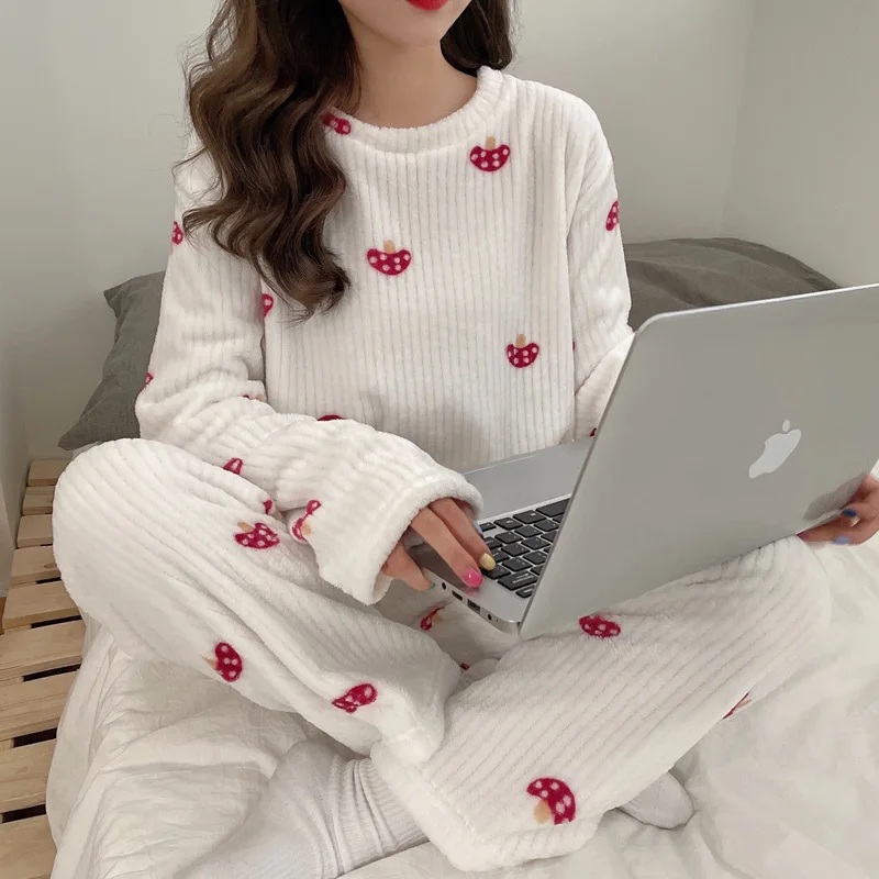 

Women Oversize Pajamas Flannel Warm Korean Kawaii Pajama Set Fashion Pijama Casual Loose Home Pyjamas Winter Pink Sleepwear