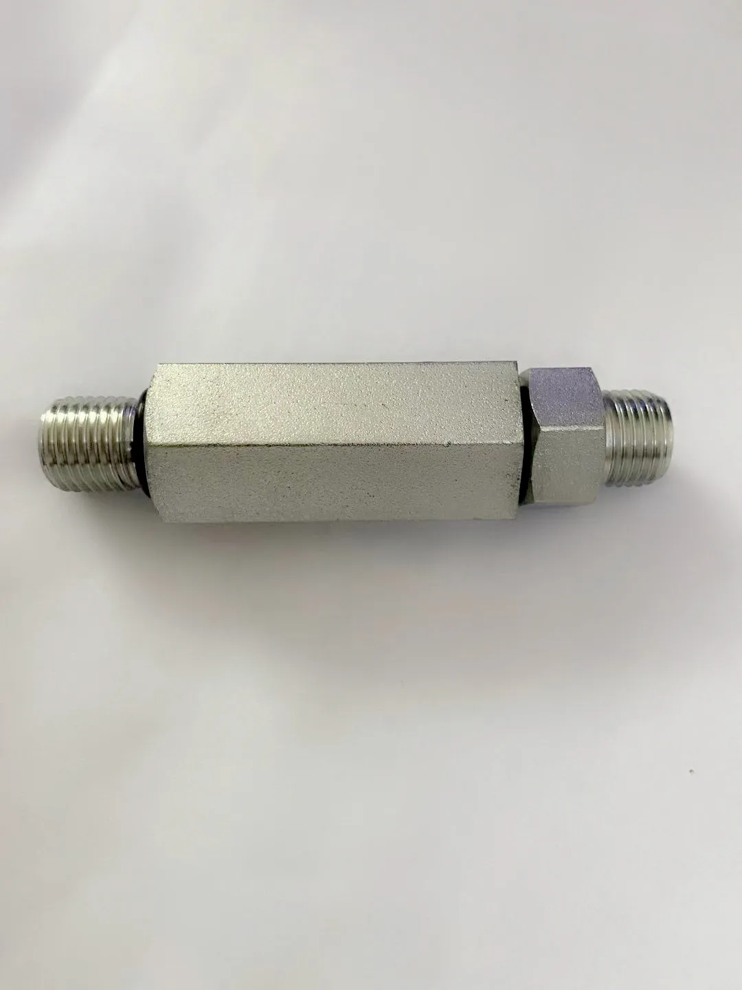 20Y-62-41602 Digger accessories PC200-7-8PC360-7 high quality distribution valve slow return valve joint distributor joint
