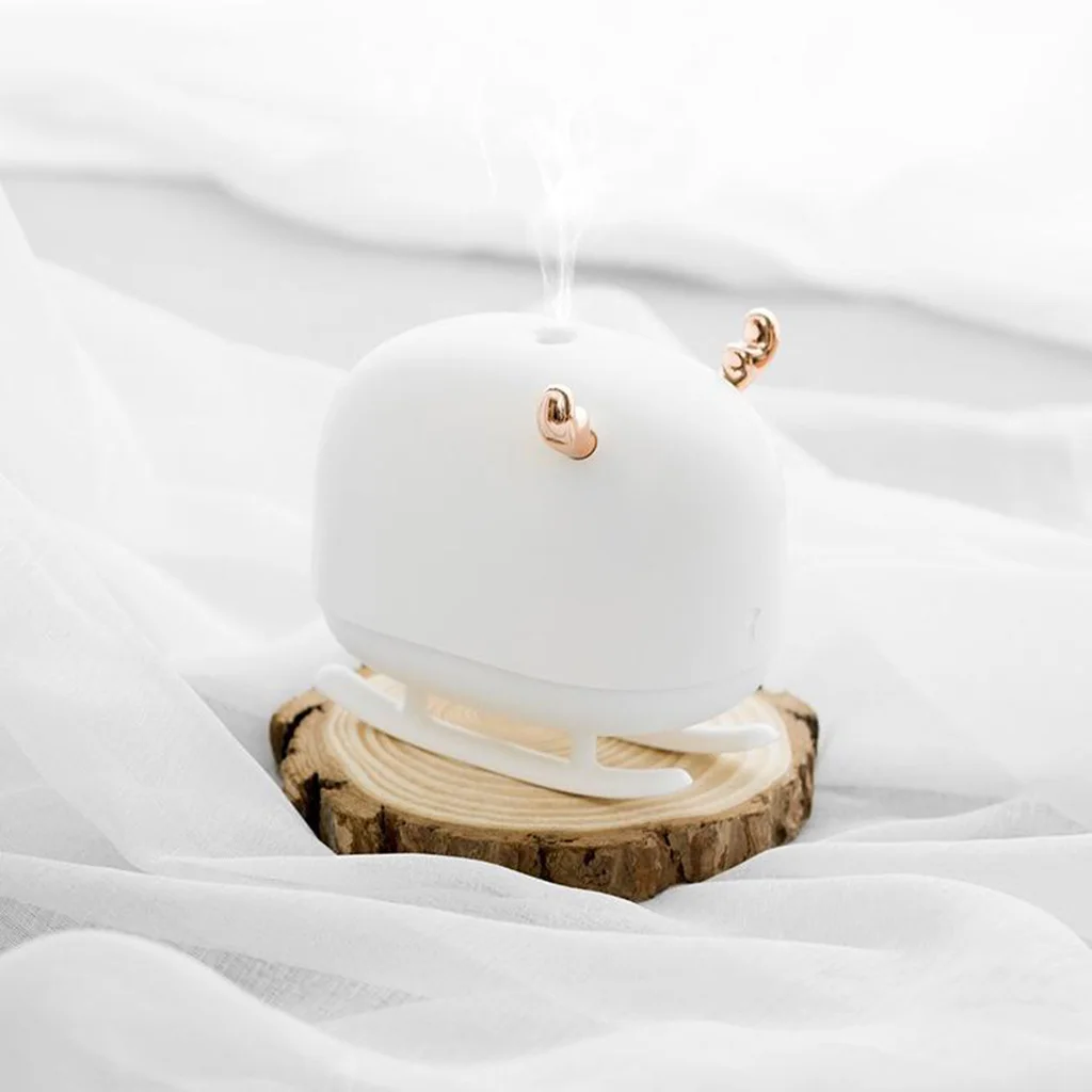 USB Cool Mist Deer Humidifier Water Sprayer for Desktop Office with LED Night Light Lamp