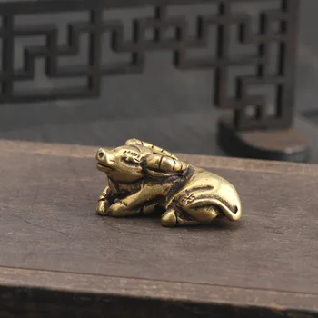 

Small Bronze Ox Pendant Solid Brass Chinese Zodiac Ox Small Ornament Cattle Bronze Sculpture Ox Geomancy Gift
