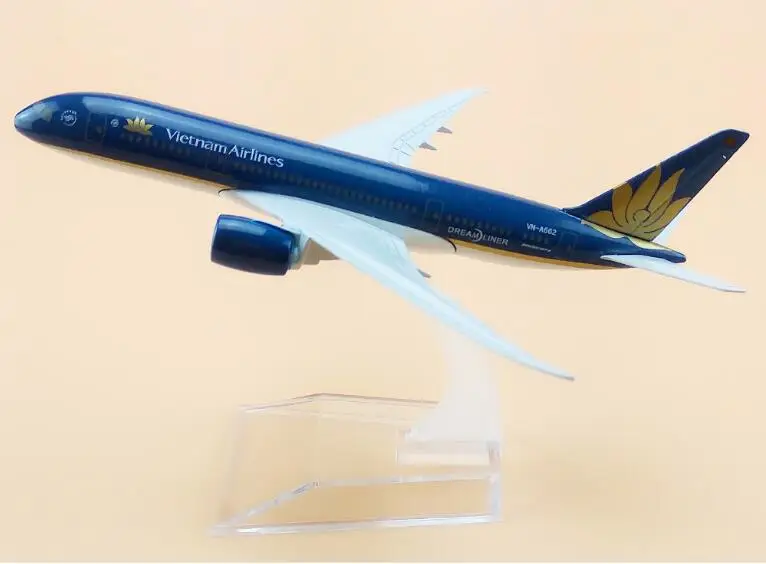 Модель самолета из металлического сплава для вьетнамских авиаперевозок B787