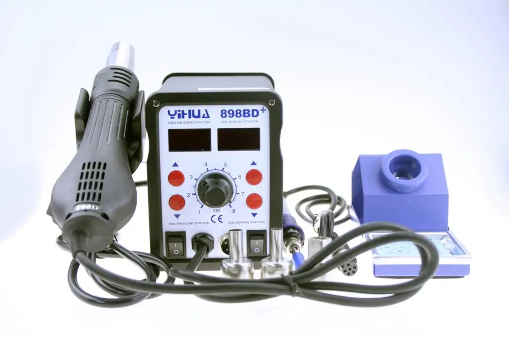 

YIHUA 898BD + 2 в 1 цифровой Дисплей паяльная станция для распайки SMD Электрический паяльник + горячий воздух пистолет паяльная