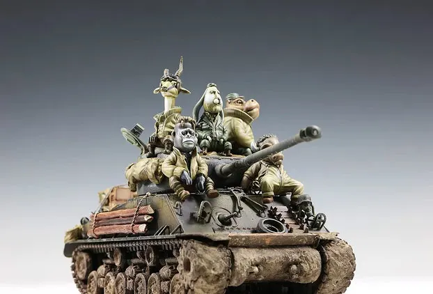 1/35 в сборе Набор фигурок из смолы Мультяшные танкеры 5 (без резервуара) | Игрушки и