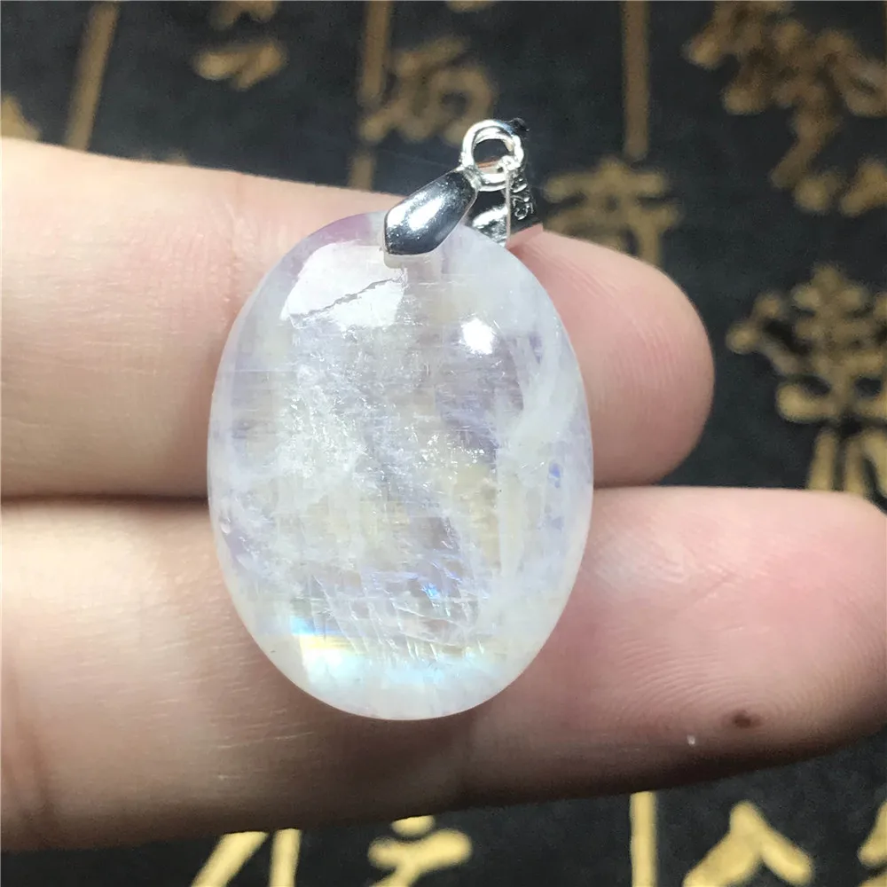 

Top Natural Moonstone Blue Light Pendant For Woman Birthday Gift 23x18x7mm Beads Fashion Crystal Luxury Necklace Pendant AAAAA