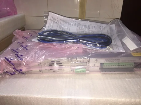 Emerson Netsure 212 C23-S2 48 В выпрямительная система с R48-1000* 2, M225S с R232 источник питания