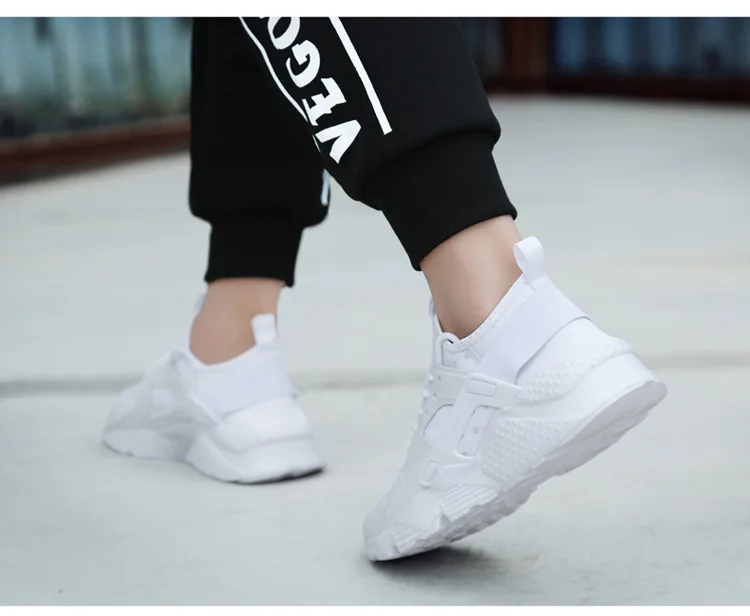 Running Sport Shoes Spring Light Mesh Breathable Couple Casual Jogging Sneakers Large Size 36-47 Women Flat Shoes